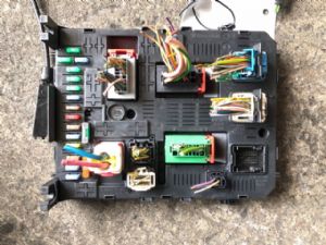 Citroen C4 C4 Picasso 2009-2012 Body Control Module