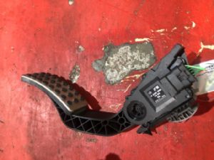 Mercedes-Benz GLA200 X156 2014-2016 Accelerator Pedal