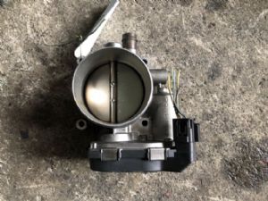 BMW 7 Series 740i Throttle Body