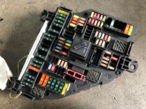 BMW 7 Series 740i Interior Fuse Box