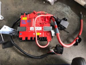 BMW 7 Series 740i Battery Terminal