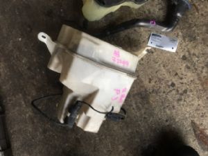 Volvo S80 P2 2006-2009 Front Washer Bottle
