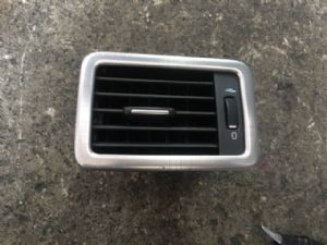 Volvo S80 P2 2006-2009 Dash Vent Surround RH