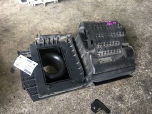 Volvo S80 P2 2006-2009 Air Cleaner Assembly EFI Air Box
