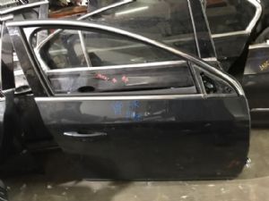 Volvo V60 2012-2015 RF Door Complete