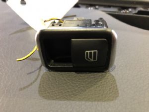 Mercedes-Benz GLA200 X156 2014-2016 LF Window Switch