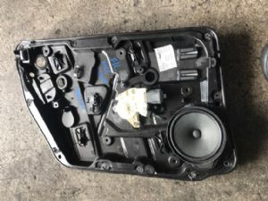 Mercedes-Benz GLA200 X156 2014-2016 LF Door Regulator Motor