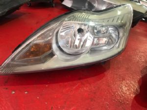 Ford Focus LV 2009-2011 L Headlight (Halogen)