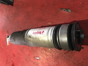 BMW 7 Series E66 730ii LR Air Absorber