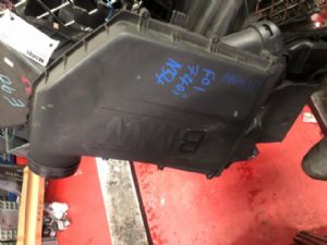 BMW 7 Series 740i Air Cleaner Assembly EFI Air Box