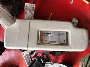 Volkswagen Passat B7 2005-2015 RH Sunvisor