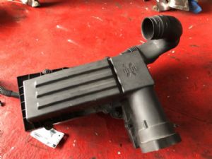 Volkswagen Passat B7 2005-2015 Air Cleaner Assembly EFI Air Box