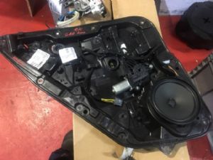 Mercedes-Benz GLA200 X156 2014-2016 LR Door Regulator Motor
