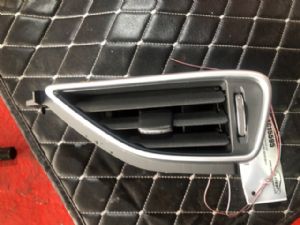 Jaguar XE Series X760 2015-2017 Dash Vent Surround LH