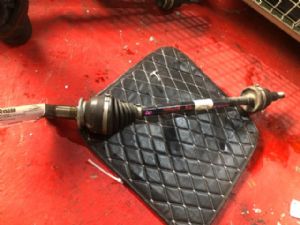 Jaguar XE Series X760 2015-2017 LR Driveshaft