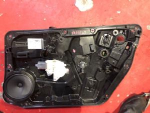 Mercedes-Benz GLA200 X156 2014-2016 RF Door Regulator Motor