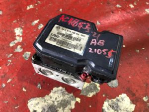 Volkswagen Passat 3.5C 2012-2015 ABS Pump