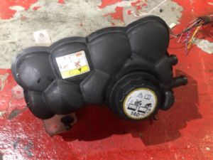 Jaguar XE Series X760 2015-2017 Radiator Spare Tank