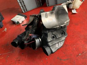 BMW 6 Series F13 650i F13 Air Cleaner Assembly EFI Air Box