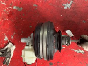 BMW 6 Series F13 650i F13 Brake Master Cylinder