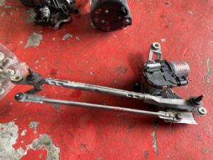 Audi A4 8W 2015-2018 Front Wiper Motor
