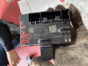 Audi A4 8W 2015-2018 RR Door Control Module