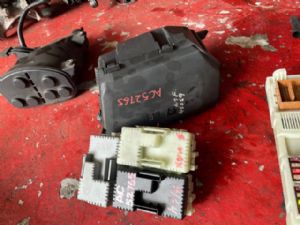 Ford S-Max Titanium 2006-2011 Fuse Box