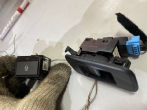 Jaguar XE Series X760 2015-2017 LF Window Switch