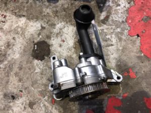 Volkswagen Caddy Type 2K 2003-2009 Oil Pump