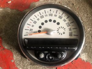 Mini Cooper R57 Speedo