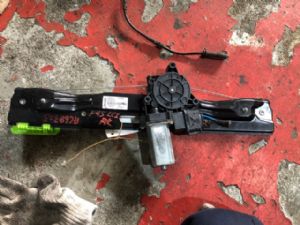 BMW 216i F45 lci LR Door Regulator Motor