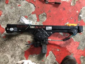 BMW 216i F45 lci LF Door Regulator Motor