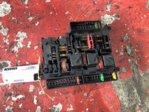 BMW 216i F45 lci Fuse Box
