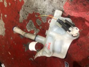 Peugeot Partner B9 2012-2015 Front Washer Bottle