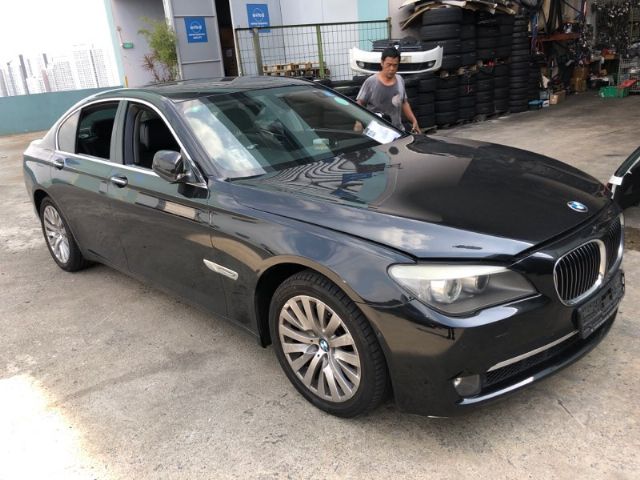 BMW 7 Series 740i