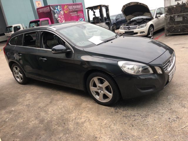 Volvo V60 2012-2015