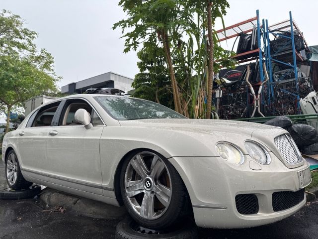 Bentley Continental Flying Spur 2005-2012