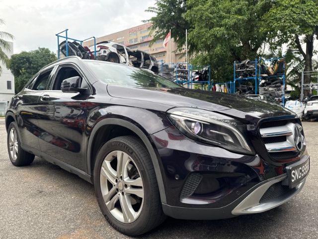 Mercedes-Benz GLA180 X156 2014-2016