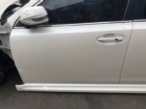 Subaru Liberty B LF Door Complete