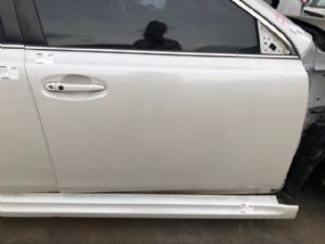 Subaru Liberty B RF Door Complete