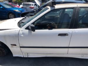 BMW 318i G20 LF Door Complete