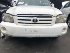 Toyota Kluger MCU28 10/03-07/07 Front Bumper Assembly