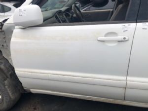 Toyota Kluger MCU28 10/03-07/07 LF Door Complete