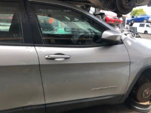 Jeep Jeep Cherokee KL 2014-Present RF Door Complete