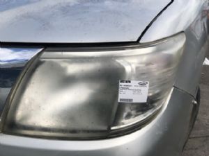 Toyota Hilux 140 Series 2WD 97-04 L Headlight