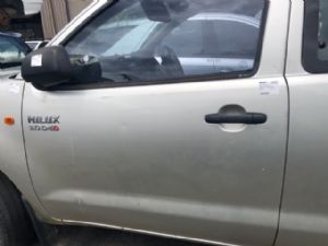 Toyota Hilux 140 Series 2WD 97-04 LF Door Complete