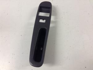 Nissan Vanette SK 1999-2011 RF Door Window Switch Surround