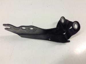 Ford Escape ZC 2006 - 2007 L Bonnet Hinge 