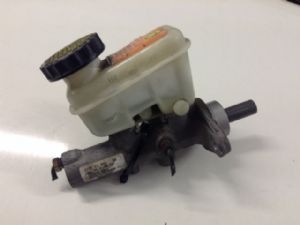 Ford Escape ZC 2006 - 2007 Brake Master Cylinder