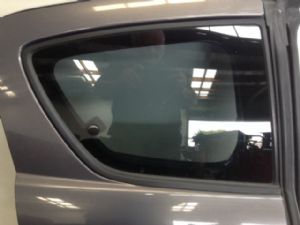 Mazda RX8 FE1031 07/03 - RR Door Glass